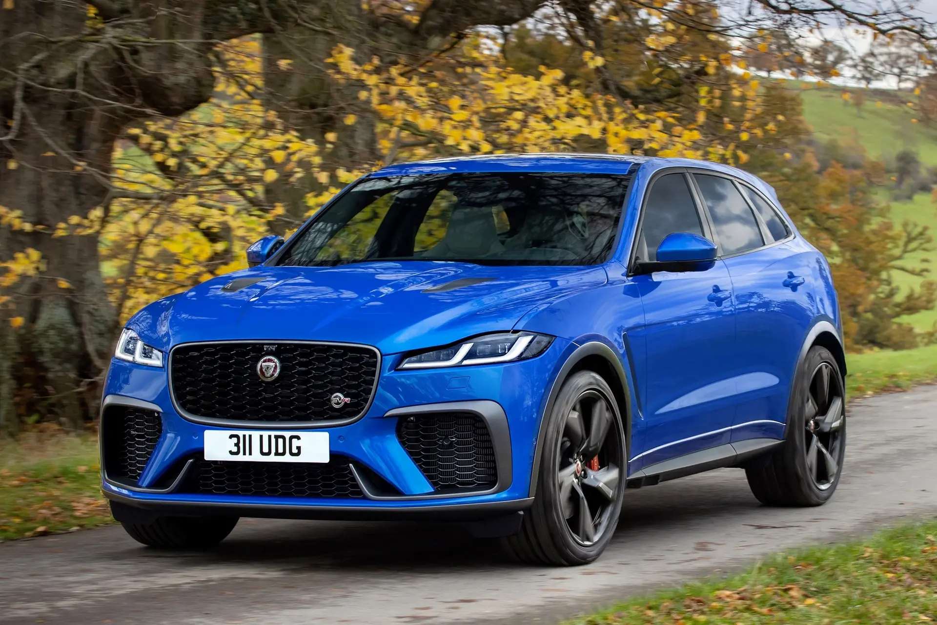 بررسی Jaguar F-Pace؛ مشخصات فنی و تجربه رانندگی