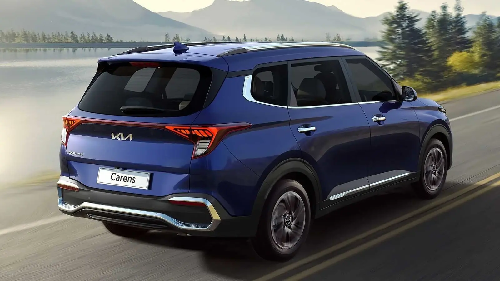 بررسی کیا کارنز (Kia Carens)؛ تاریخچه و امکانات