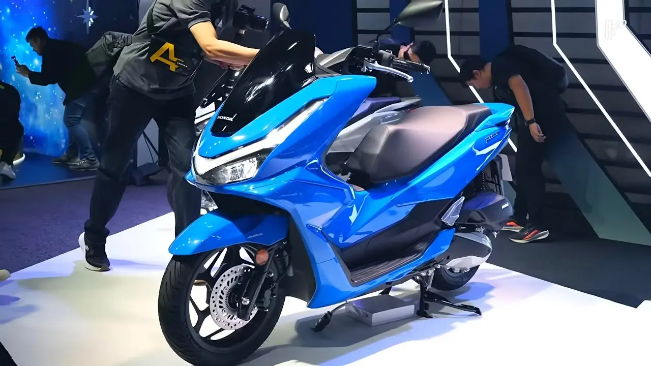 بررسی Honda PCX160 (هوندا PCX160)؛ مشخصات فنی و مصرف سوخت