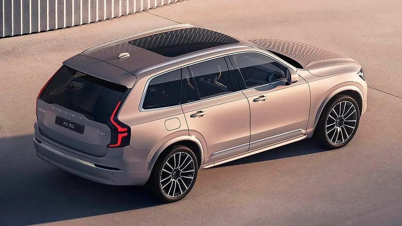 بررسی ولوو XC90؛ مشخصات فنی و فضای کابین