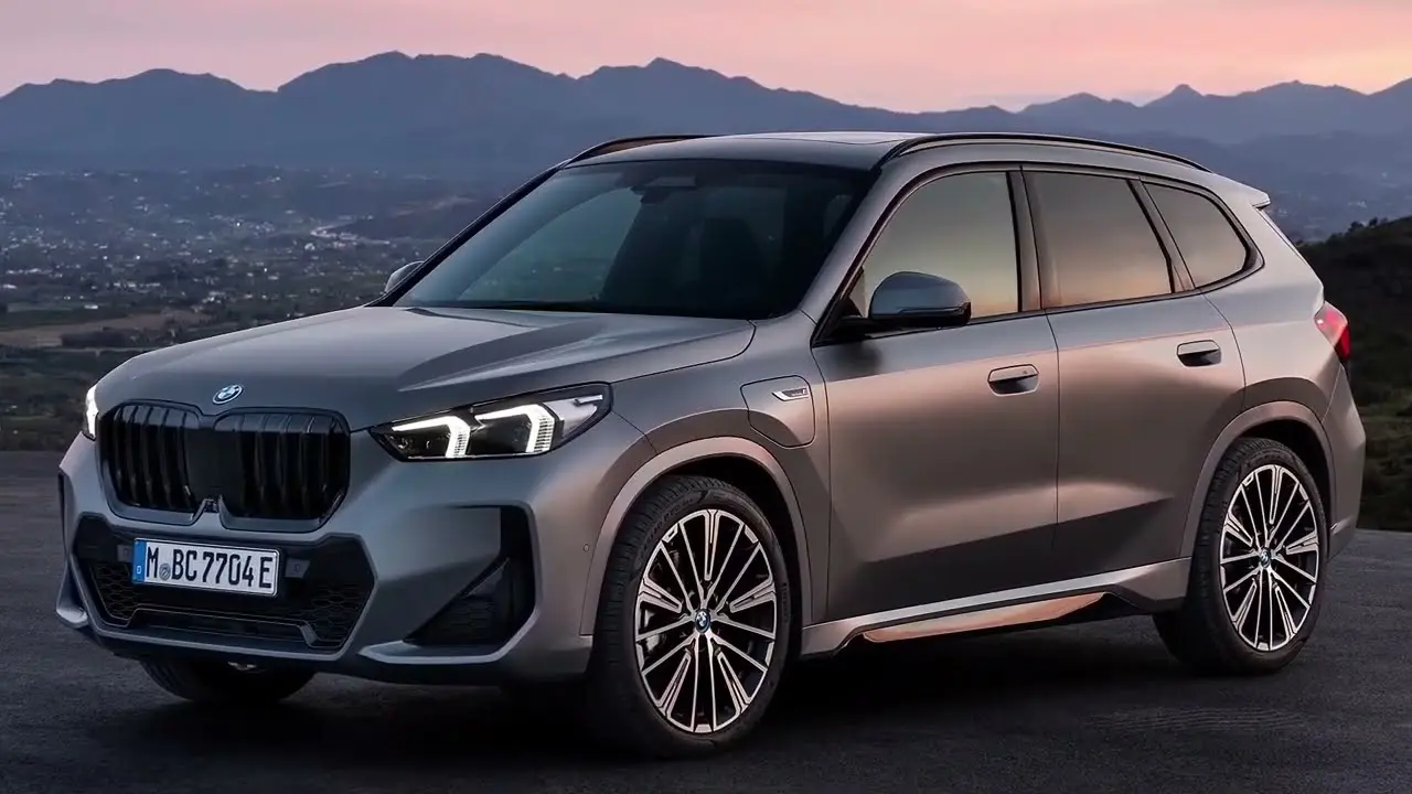 بررسی BMW X1؛ مشخصات فنی و امکانات