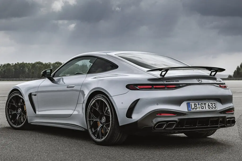 بررسی مرسدس AMG GT؛ مشخصات فنی و عملکرد