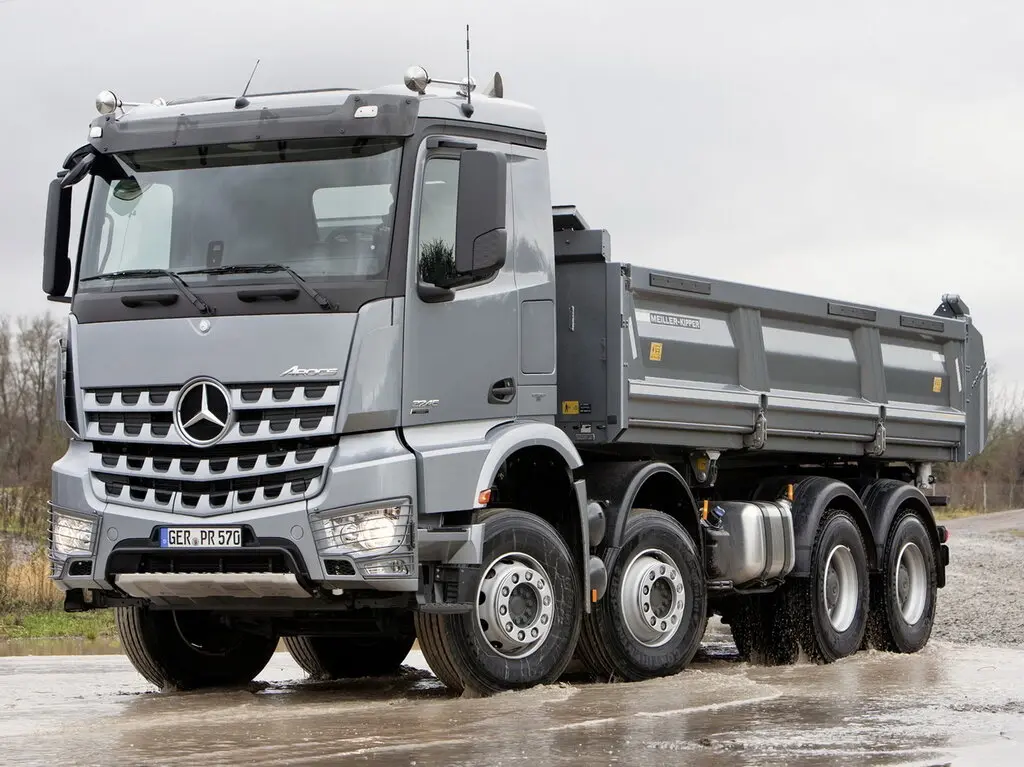 بررسی Mercedes-Benz Arocs (مرسدس بنز آروکس)؛ مشخصات فنی و کاربردهای عمرانی