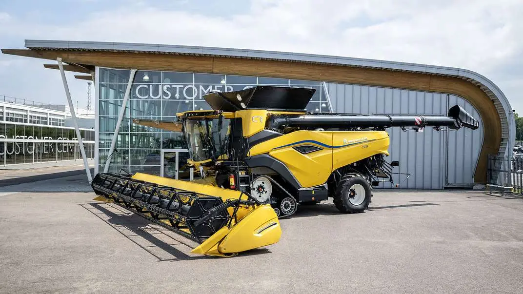 بررسی نیوهلند CR11 (New Holland CR11)؛ مشخصات فنی کمباین