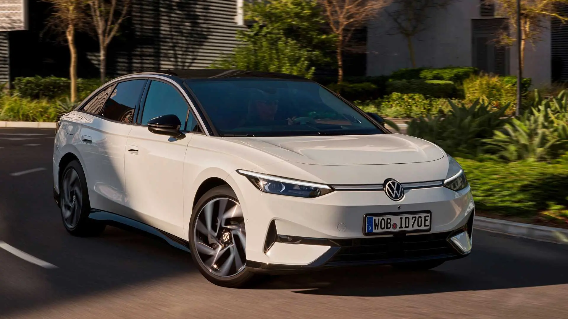بررسی Volkswagen ID.7 (فولکس‌واگن ID.7)؛ مشخصات فنی و فناوری‌ها