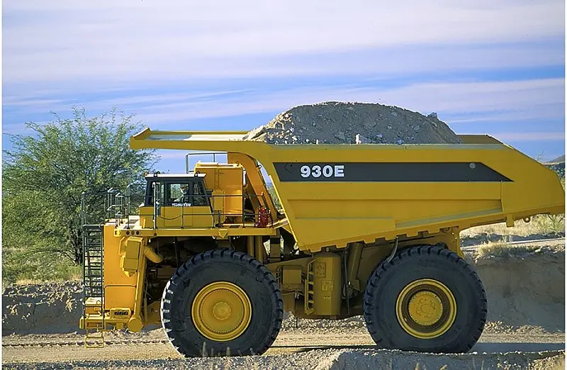 بررسی Komatsu 930E (کوماتسو ۹۳۰E)؛ مشخصات فنی کامیون معدنی