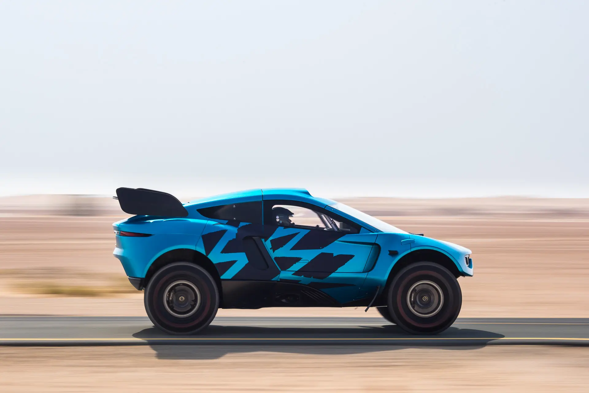 بررسی Prodrive Hunter؛ مشخصات فنی خودروی رالی آفرودی