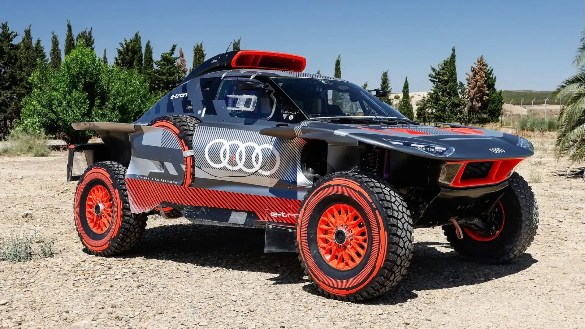 بررسی Audi RS Q e-tron؛ مشخصات فنی خودروی رالی برقی
