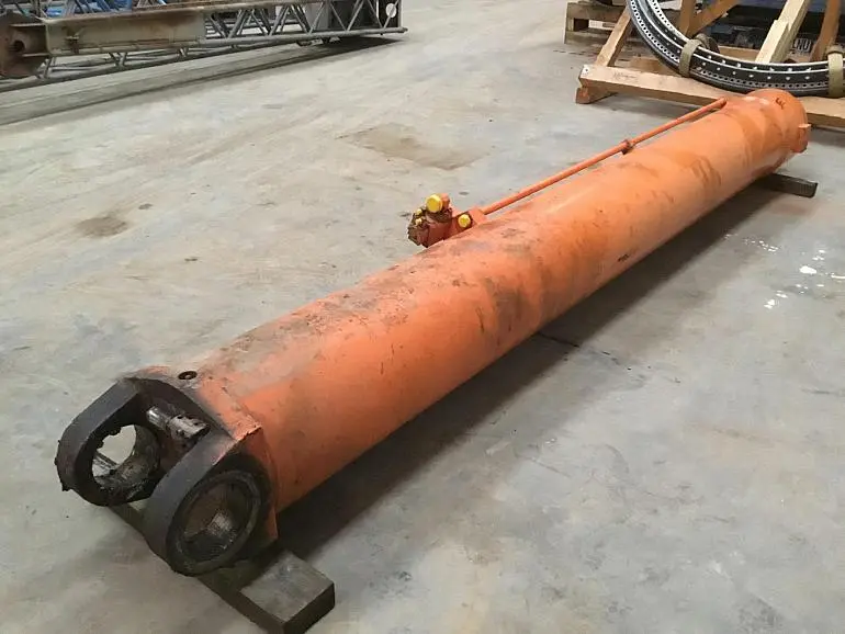 جک بوم — Boom Cylinder