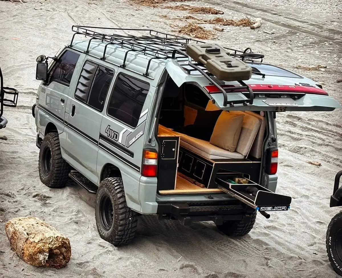 بررسی Mitsubishi Delica Camper؛ مشخصات ون آفرودی