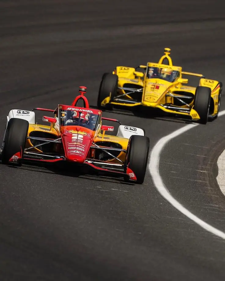 تاریخچه خودروهای مسابقات IndyCar