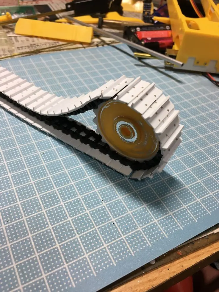 مجموعه شنی — Track Assembly