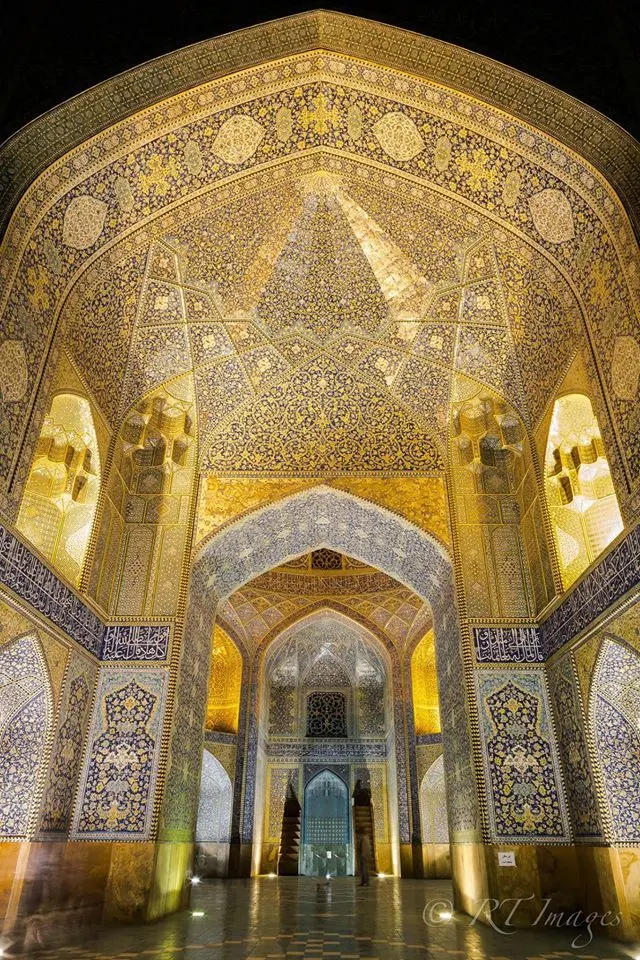 کاخ چهلستون اصفهان؛ مهم‌ترین نکات درباره تاریخچه و دیدنی‌ها