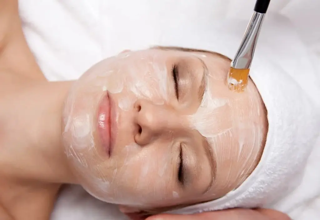 گلیکولیک اسید چیست و چه کاربردی دارد؛ بررسی نکات و جزئیات مهم