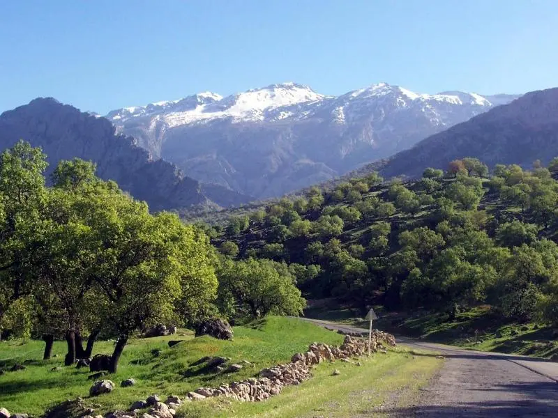رشته‌کوه زاگرس چه جاذبه‌های گردشگری دارد؛ راهنمای ساده برای شروع