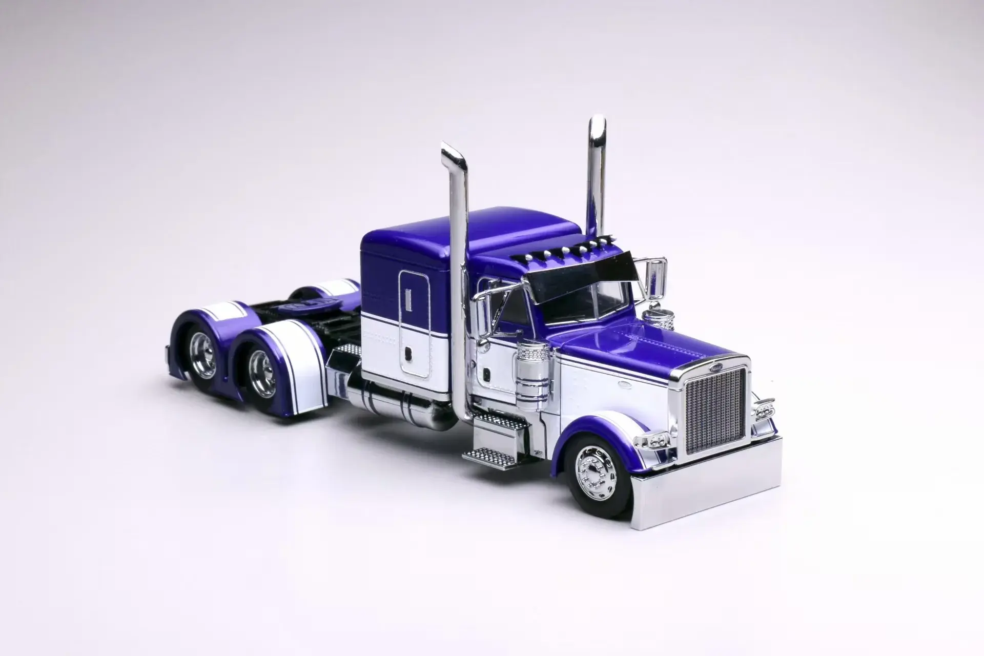 پرفروش‌ترین مدل‌های Peterbilt