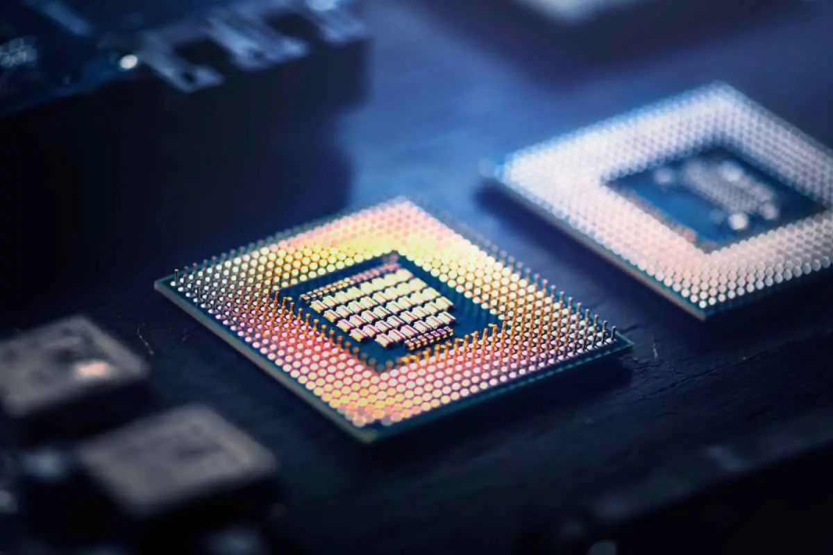CPU چیست و چگونه پردازش اطلاعات را انجام می‌دهد؛ راهنمای ساده برای شروع