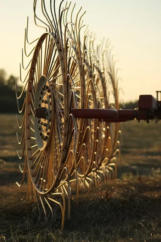 دستگاه علوفه‌جمع‌کن — Hay Rake