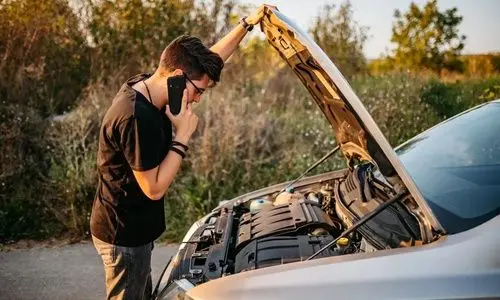 اقدامات لازم هنگام خرابی خودرو در بزرگراه