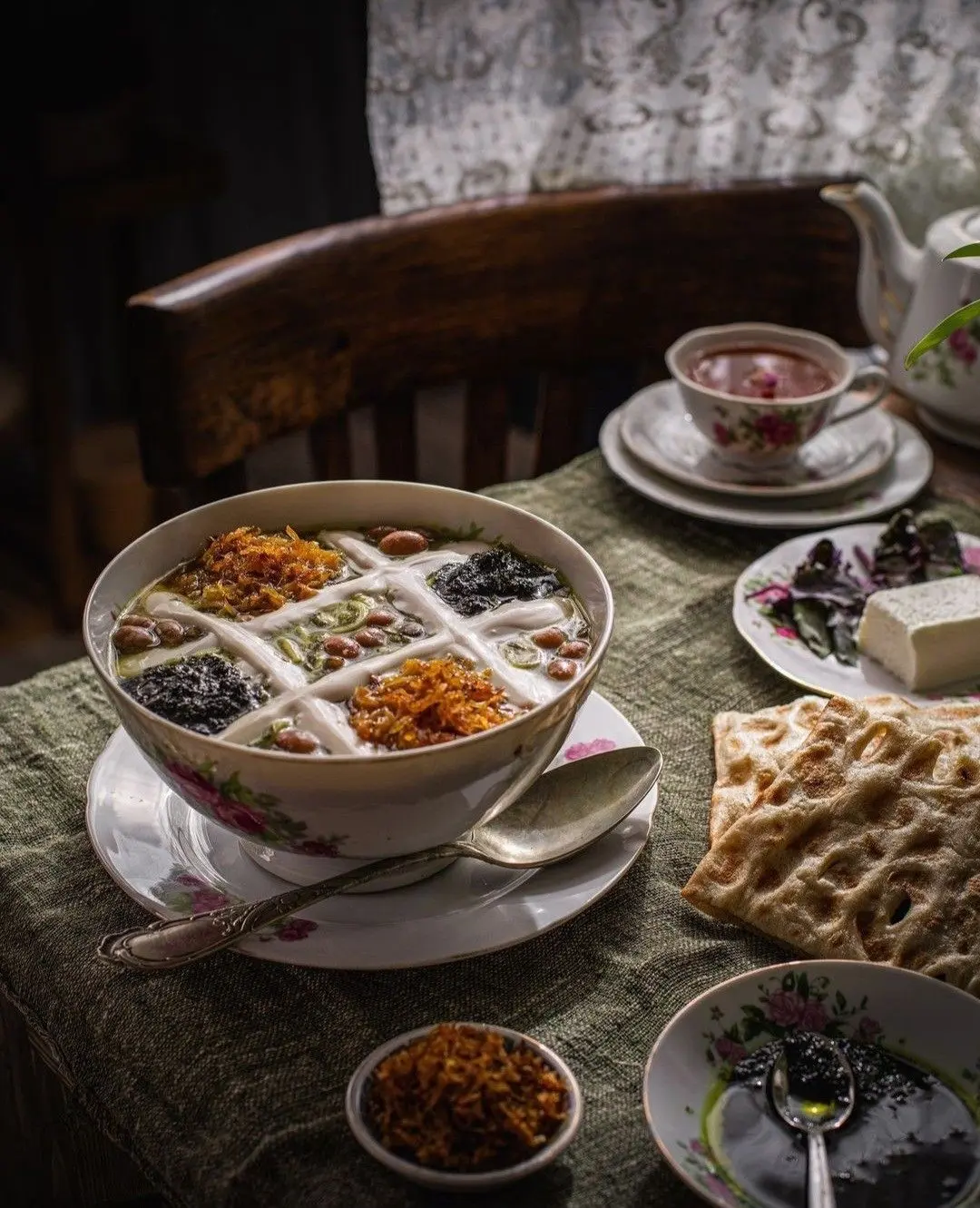 غذاهای محلی کرمان که باید امتحان کنید؛ راهنمای کامل و کاربردی