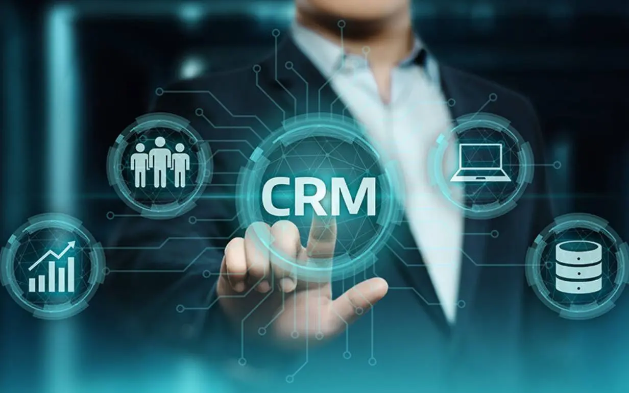 خرید نرم افزار CRM؛ راهنمای انتخاب سیستم مدیریت مشتری به زبان ساده