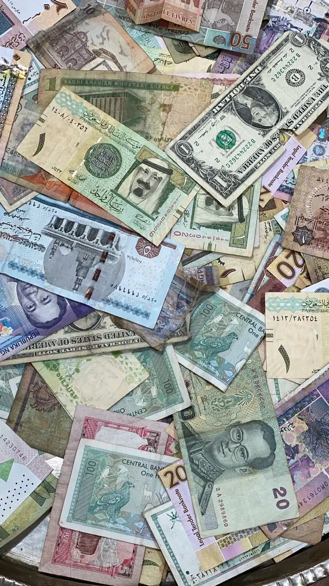 نرخ ارز چیست و چرا هر روز تغییر می‌کند؛ یک راهنمای کامل برای تصمیم بهتر