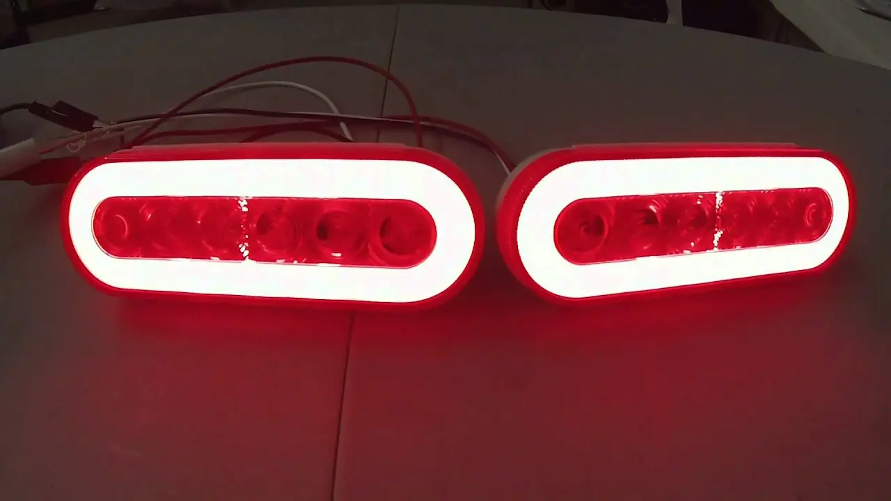 چراغ ترمز تریلر — Trailer Brake Light