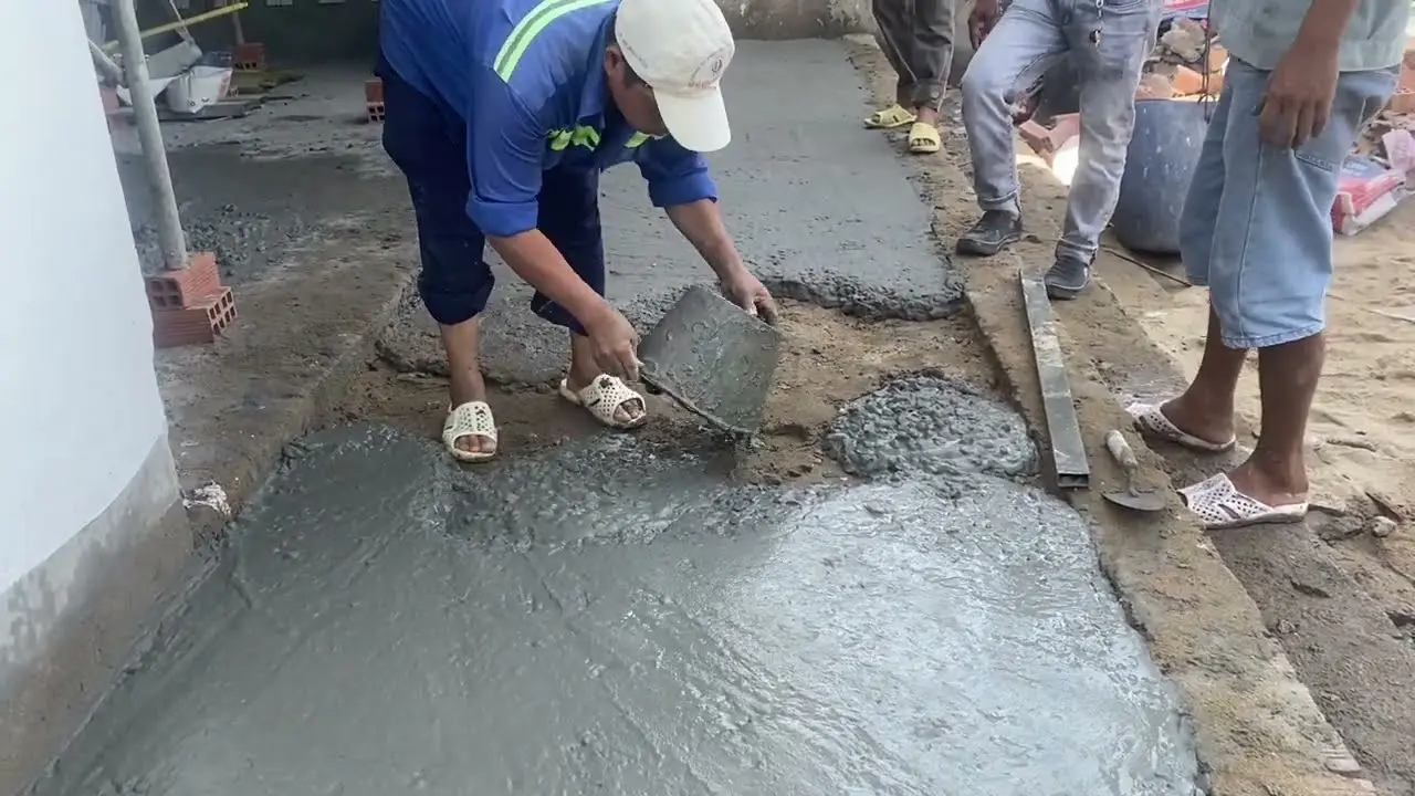 بتن‌ریزی در هوای گرم؛ نکاتی که از ترک‌خوردگی بتن جلوگیری می‌کنند از نگاه کاربردی
