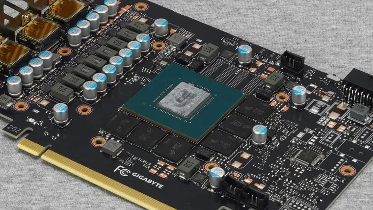 GPU چیست و چرا برای آموزش هوش مصنوعی اهمیت زیادی دارد؛ راهنمای کامل و کاربردی