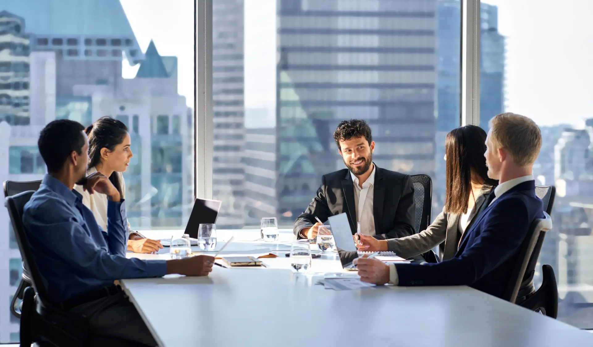 روش ازار مناسب برای شروع کسب‌وکار پیدا کنیم؛ از انتخاب تا نکات مهم