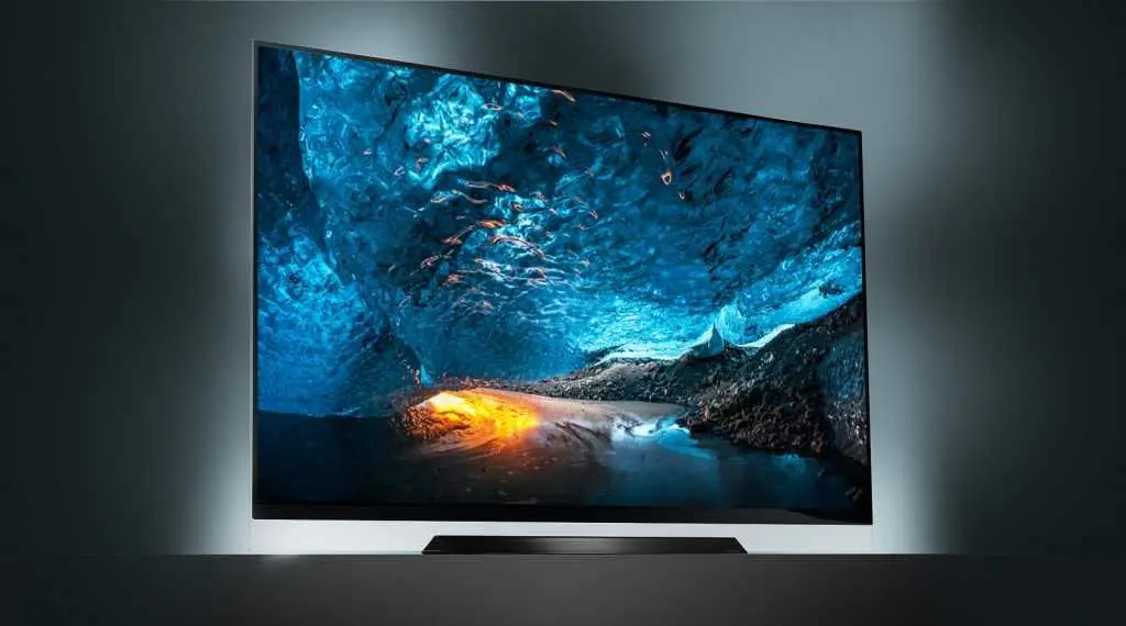 OLED چیست و چرا در گوشی‌های پرچمدار استفاده می‌شود؛ قبل از اقدام این موارد را بدانید